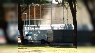 El siniestro obligó a evacuar varios edificios y casas de la zona.