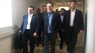 Jair Bolsonaro al salir de la internación.
