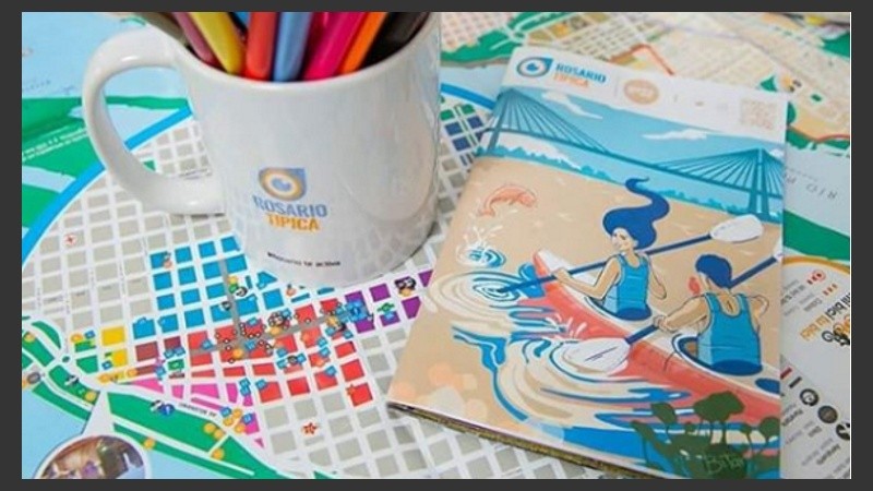 Dibujada por Laura Bitar, la portada de enero muestra al Río Paraná y sus kayakistas.