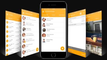 El hombre recibía un registro de ingreso y egreso de su propiedad en su celular.