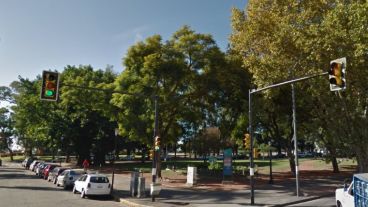 La Plaza Suecia, Oroño y Rivadavia, donde se desarrollará la clase abierta este domingo.