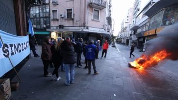 Movimientos sindicales salieron a defender el derecho a manifestarse.