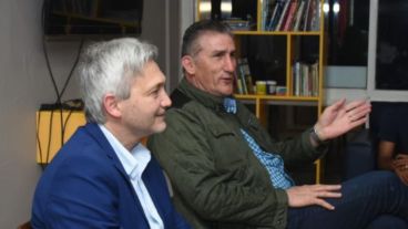 Carloni bancó al Patón ante algunos cuestionamientos.