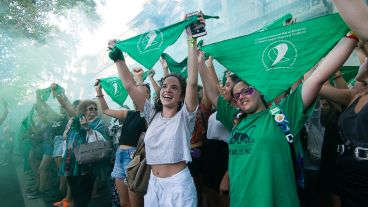La nutrida convocatoria en la plaza San Martín.