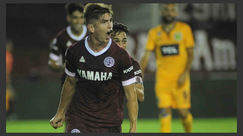Belmonte, autor del primer gol de Lanús.