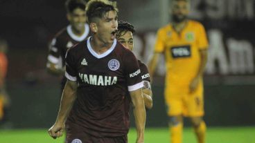 Belmonte, autor del primer gol de Lanús.
