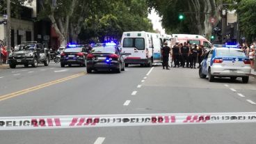 Por el choque y la persecución hubo un intenso despliegue policial.