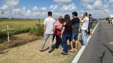 El acto se realizó a la vera de la ruta 33.