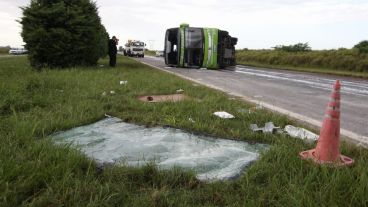 El vehículo perdió el control durante la madrugadada, bajo la lluvia.