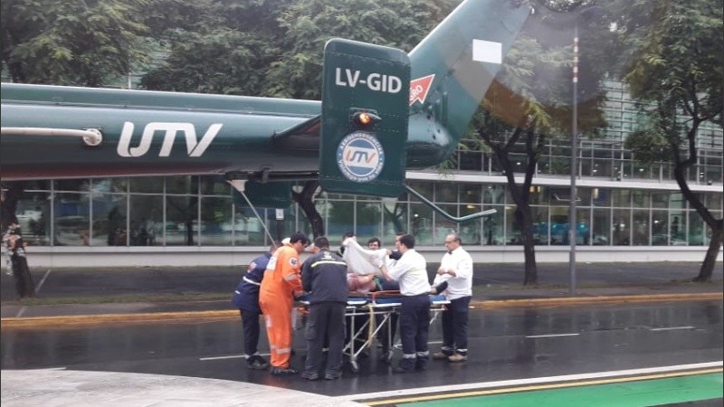 Una joven de 23 años fue trasladada el Heca de urgencia.