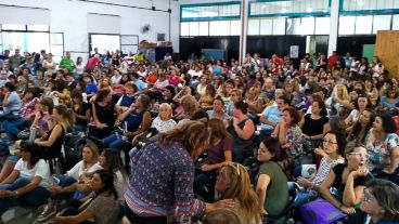 Las tres mociones propuestas en Amsafé Rosario incluyen paros de 48 y 72 horas.