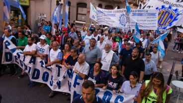 Gremios contra los tarifazos en las calles del centro.
