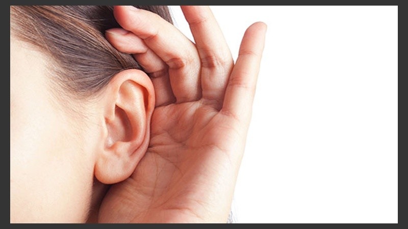 Por encima de los 90 decibeles se daña el oído interno.