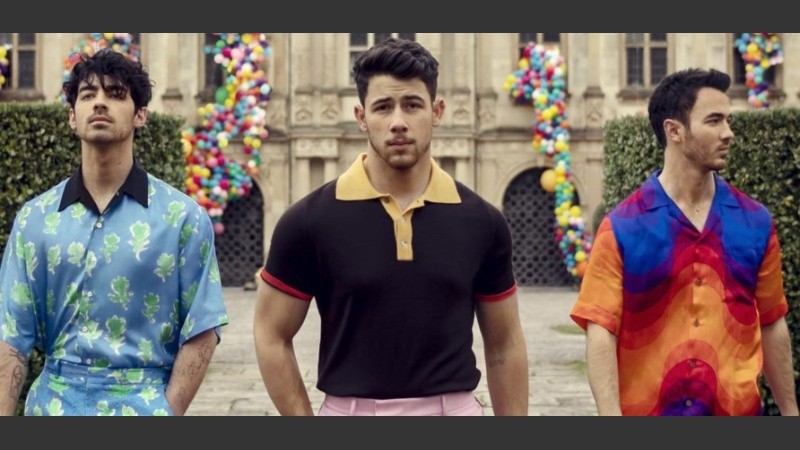 Su última canción salió en el 2013, antes de la separación de la banda.