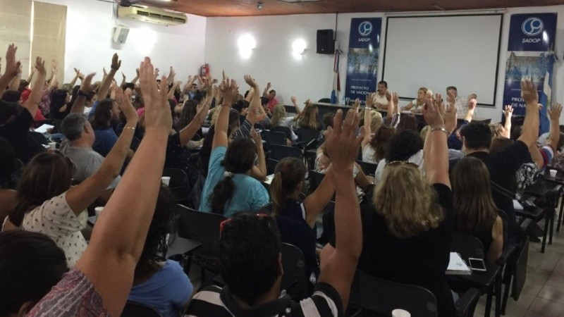 Como los docentes de Amsafé, los privados tampoco inician las clases.