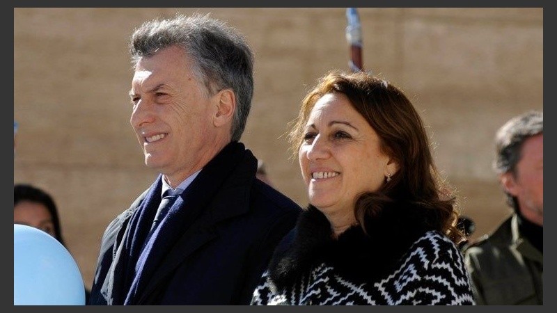 Fein y Macri, juntos en uno de los actos del 20 de junio en Rosario.