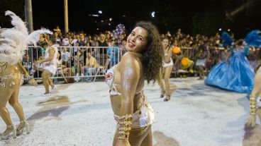 El corsódromo se viste de fiesta para recibir a comparsas de la ciudad en este fin de semana largo de carnaval.