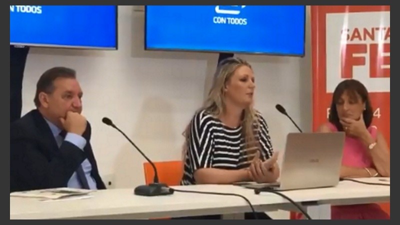 Genesini, Geese y Ciciliani en conferencia de prensa. 