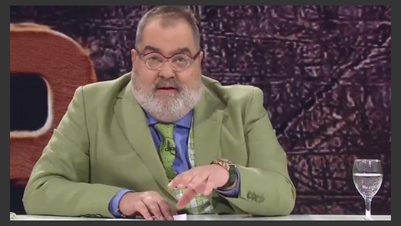 El periodista continuará internado.