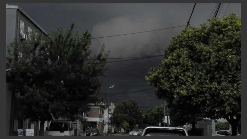 La lluvia aplacó el sofocante calor. 