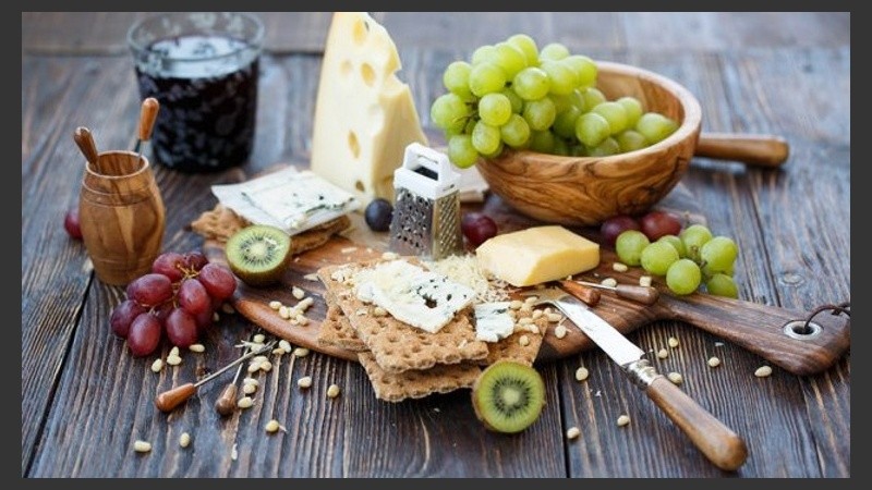 Porque la comida se saborea, se huele, se ve, se escucha y se toca 