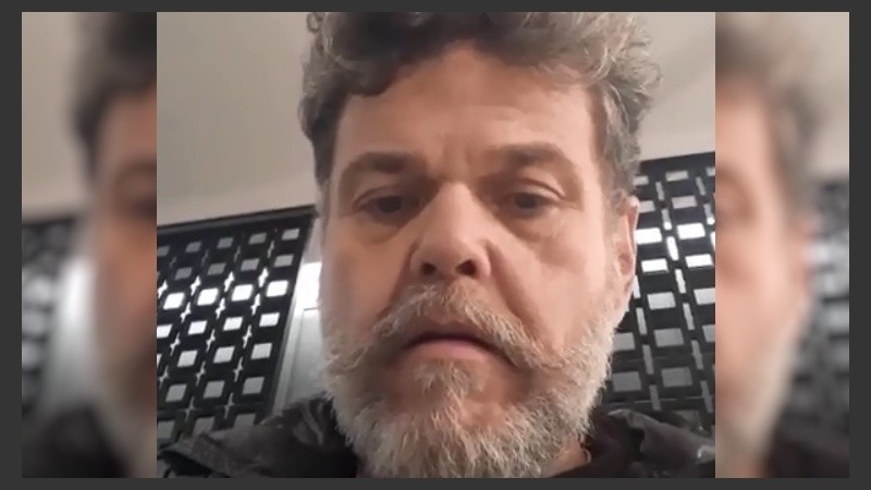 Alfredo Casero discutió con otra persona en un bar por política. 