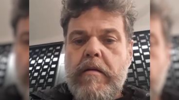 Alfredo Casero discutió con otra persona en un bar por política.