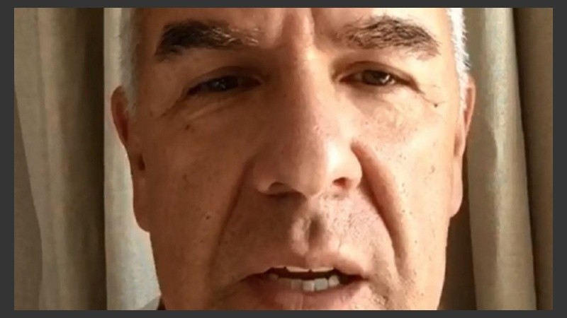 “No sean burros. El 80 por ciento de los teatros del país tienen una fosa”, dijo Dady Brieva.