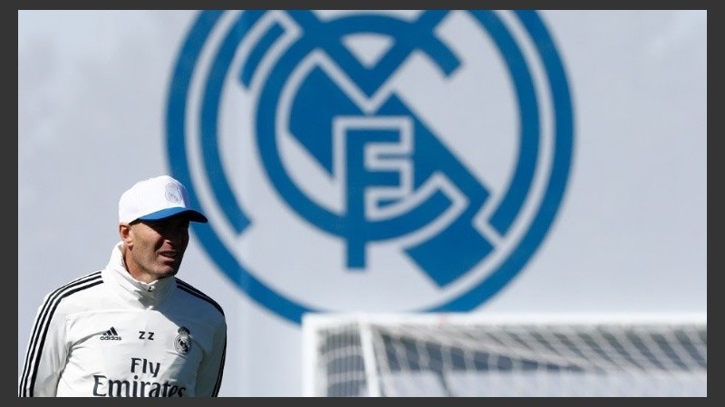Zidane dirigió la práctica y renueva la esperanza merengue. 