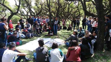 Alguno de los lugares a visitar son el Museo Castagnino, El Museo Gallardo, El Bosque de los Constituyentes, Parque Huerta La Tablada, entre otros.