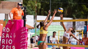 Deportistas de distintos países compiten en los Juegos de Playa. La Florida es el epicentro del certamen.