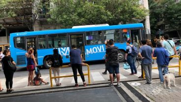 El siniestro dejó una docena de lesionados y el tránsito cortado.