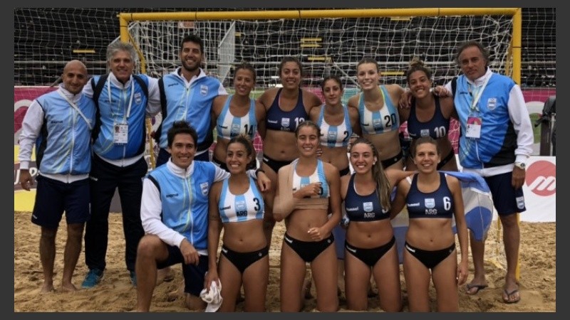 El equipo campeón argentino luego del triunfo frente a Brasil.