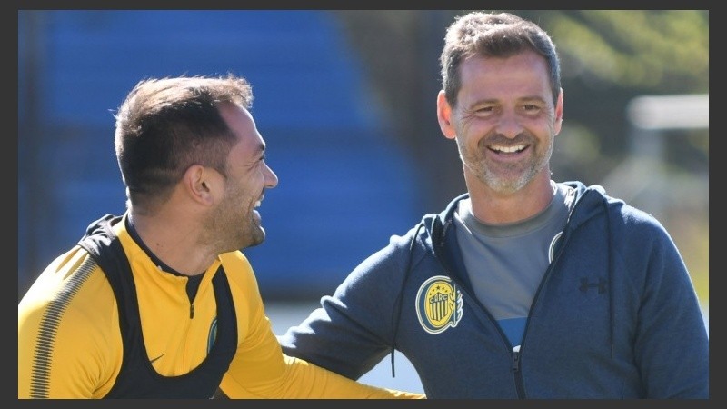 Cocca junto a Fabián Rinaudo en la primera práctica.