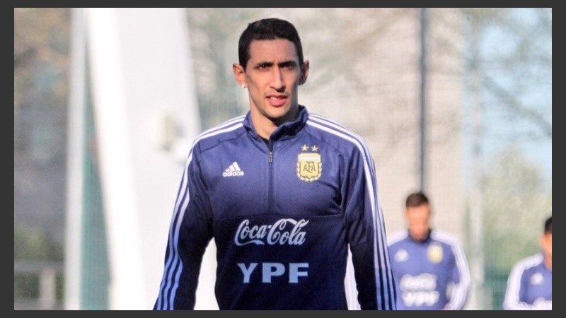 Fideo y su karma. Se retiró de la concentración en Madrid.