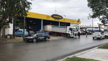 Faldani Neumáticos, en Ruta 8 y Sáenz Peña (Venado Tuerto).