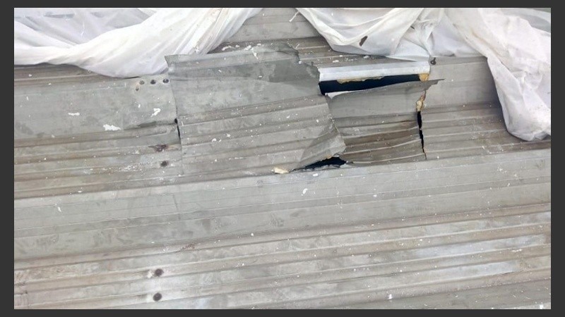 El lugar por donde habrían ingresado los delincuentes. 