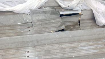 El lugar por donde habrían ingresado los delincuentes.