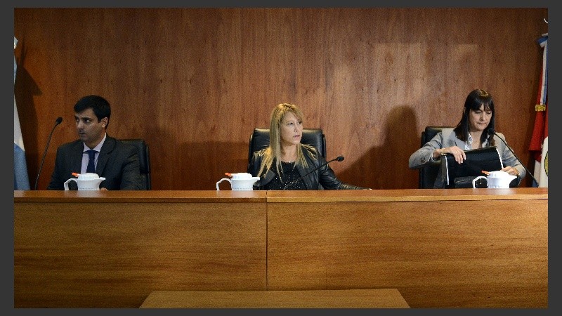 El tribunal está integrado por Griselda Strólogo, Mariel Minetti y Álvaro Campos.