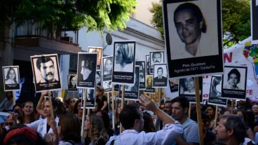 Otra manifestación multitudinaria por memoria, verdad y justicia.