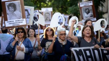 Otra manifestación multitudinaria por memoria, verdad y justicia.