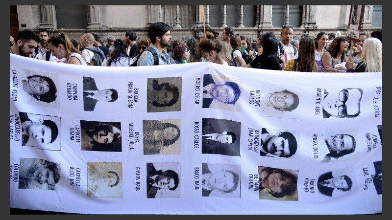 Otra manifestación multitudinaria por memoria, verdad y justicia.