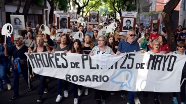 Otra manifestación multitudinaria por memoria, verdad y justicia.