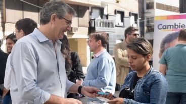 Más Varela entregó gas pimienta como parte de su campaña proselitista.