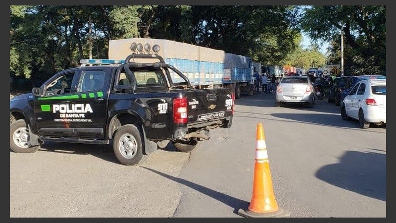 La Policía de Seguridad Vial realiza operativos en rutas de la región.