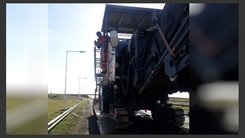 La refacción entre Roldán y Carcarañá comprenderá 22 kilómetros de fresado total de superficie con un refuerzo de 8 centímetros sobre el asfalto.