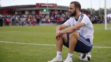 El Pipita jugó 75 partidos con Argentina y marcó 31 goles.