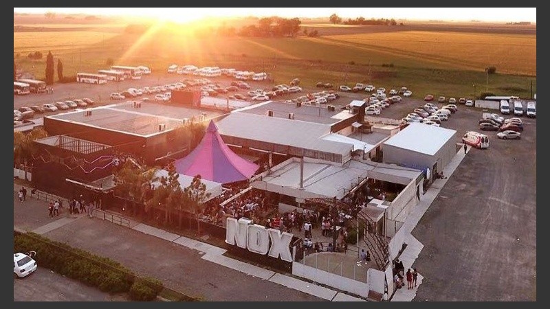 La conocida disco está ubicada a la vera de la ruta 33, entre Casilda y Pujato.