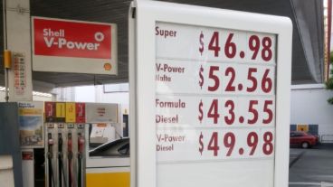 Los nuevos precios de las naftas en Rosario.