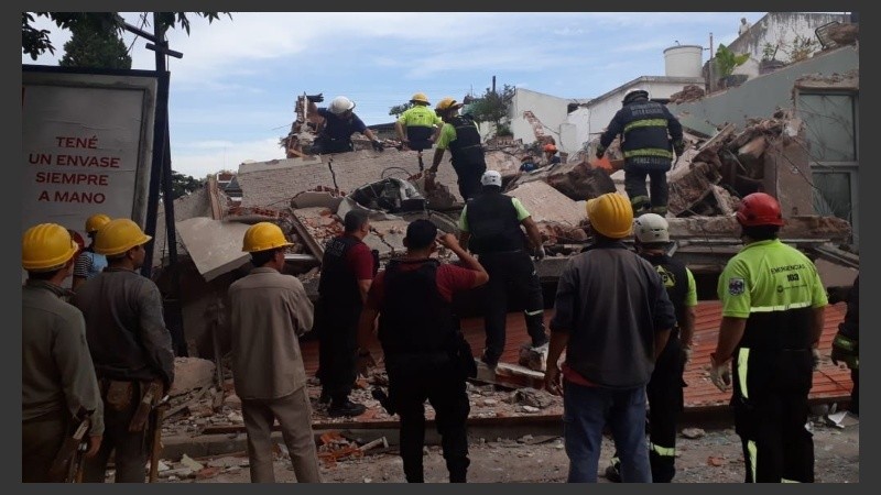 El desmoronamiento se produjo en el edificio lindero a una construcción.
